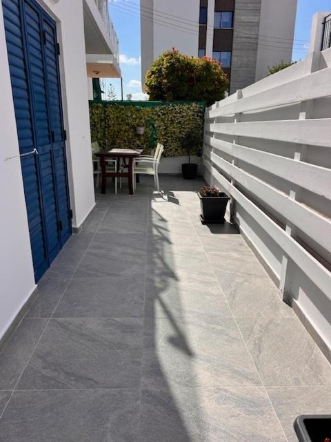 Apartamento Central Gem - 10 Min Walk To The Sea, Harbor And Mall Paphos Exterior foto